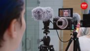 What vlogging camera does TomSka use?
